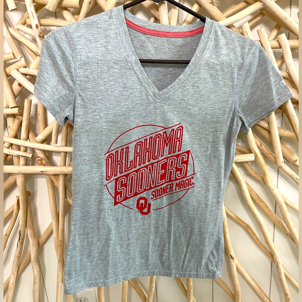 OKLAHOMA SOONERS Football Team Shirt!